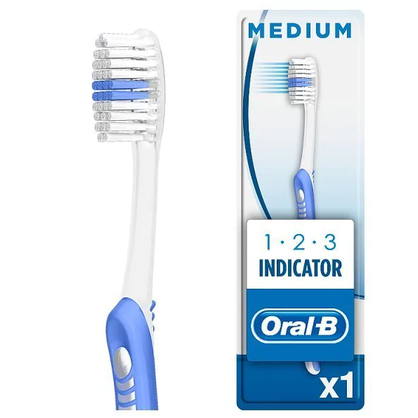 Oral-B Indicator 123 zubní kartáček Medium